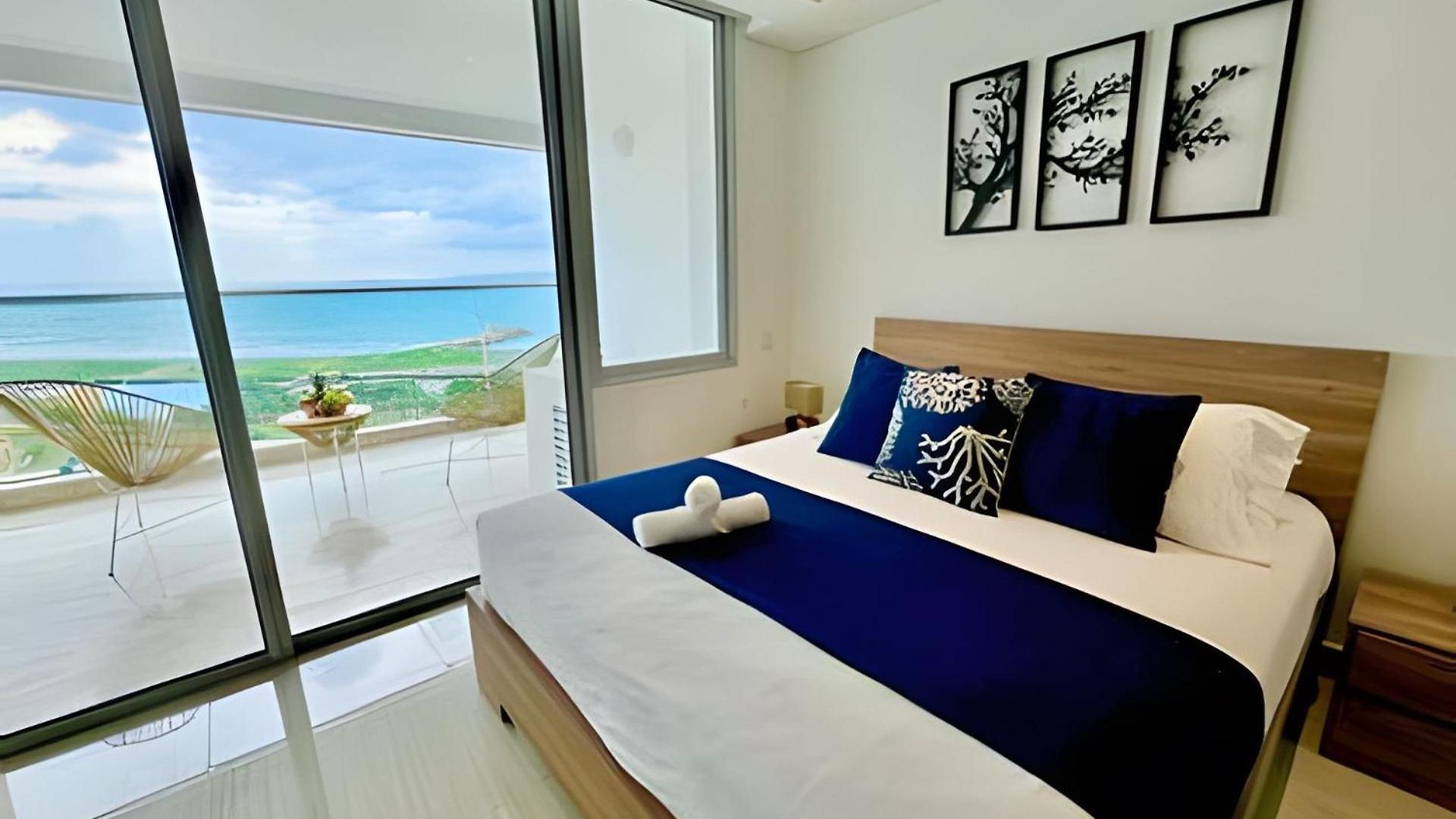 Loft Vistas Mar. Crespo Piscina Apartamento *