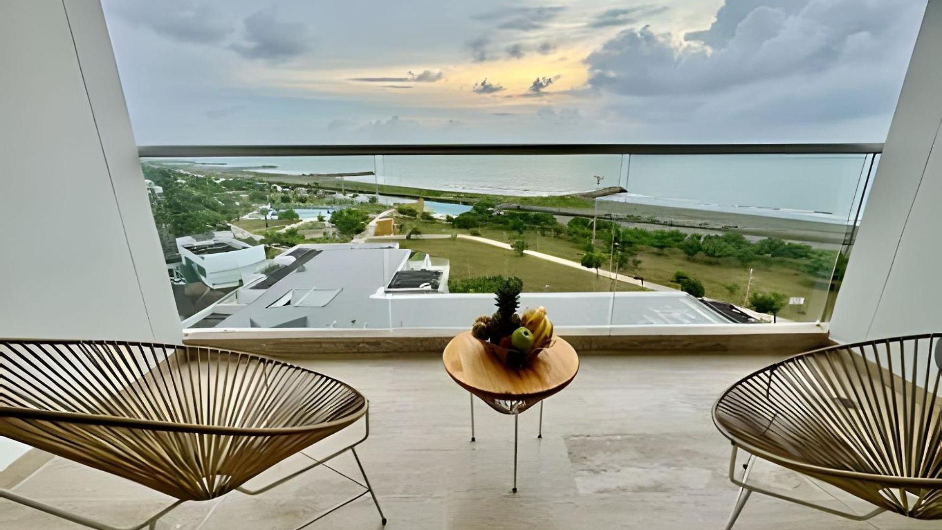 Loft Vistas Mar. Crespo Piscina Apartamento *