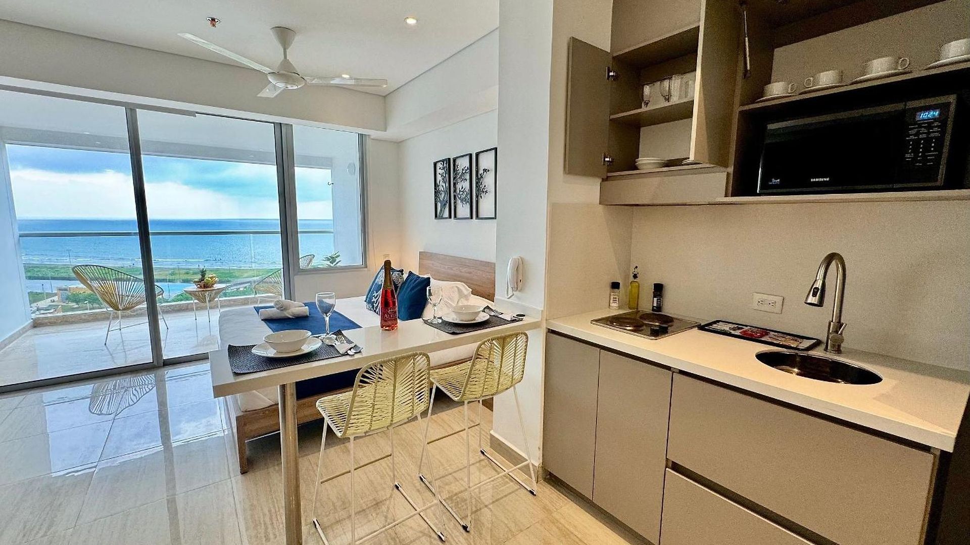 Loft Vistas Mar. Crespo Piscina Apartamento *