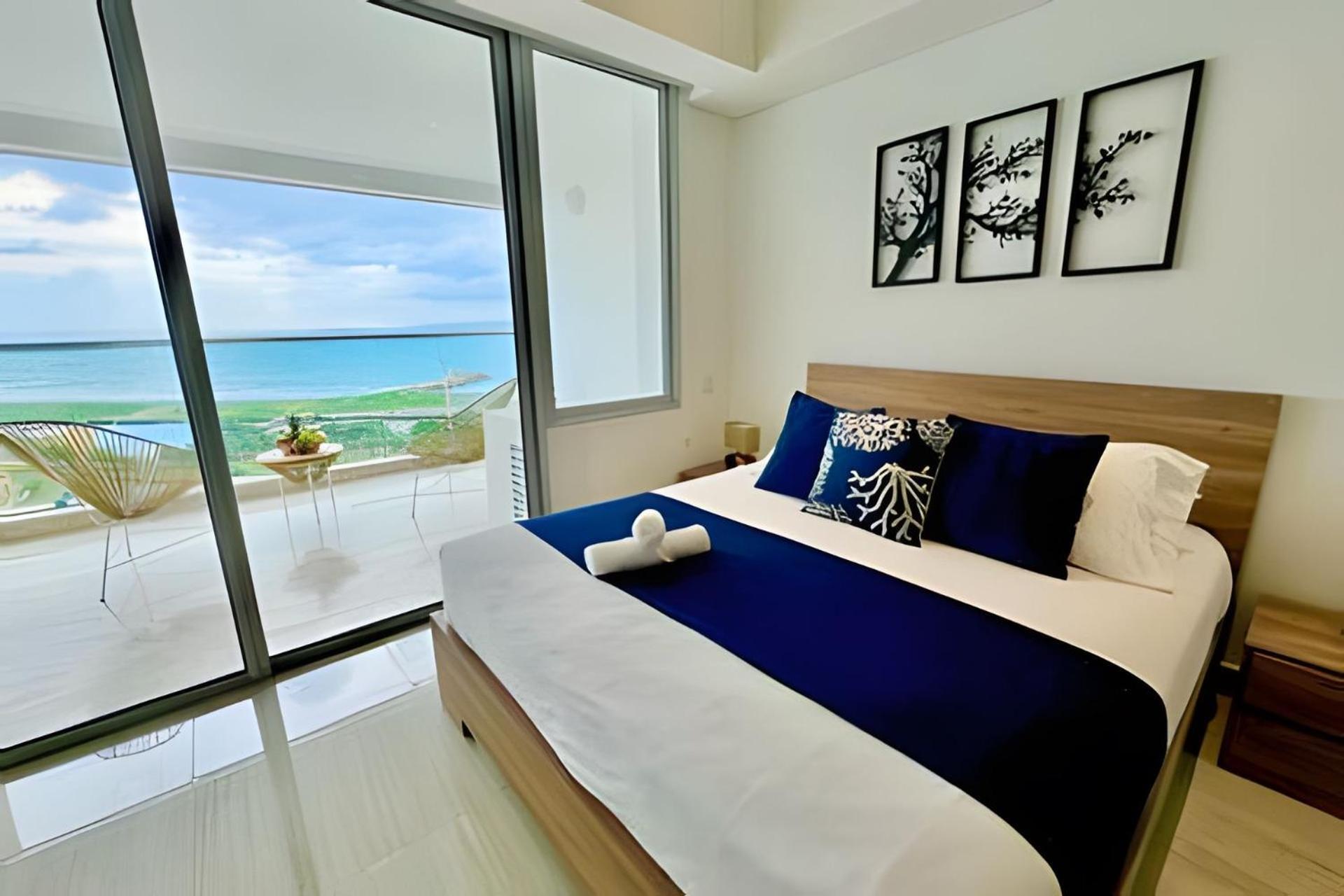 Loft Vistas Mar. Crespo Piscina Apartment *